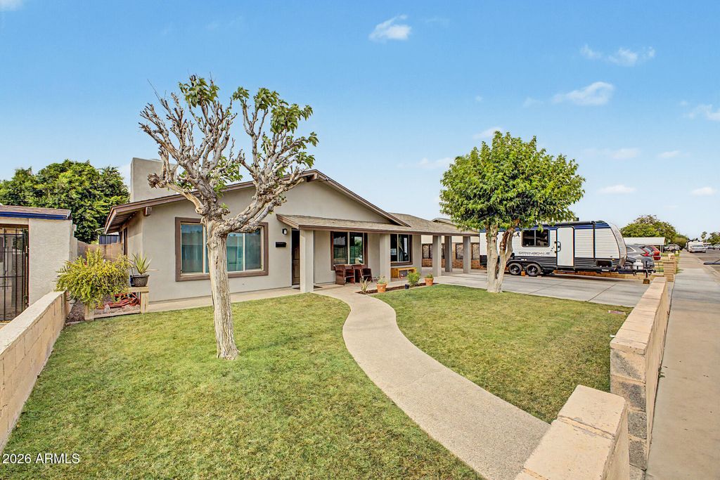 8448 W TURNEY Avenue, Phoenix, AZ 85037 — photo 4