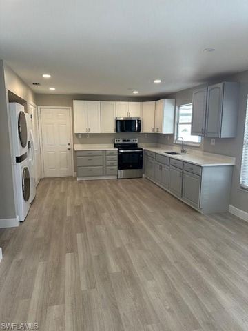 25168 Pinson DR, Bonita Springs, FL 34135