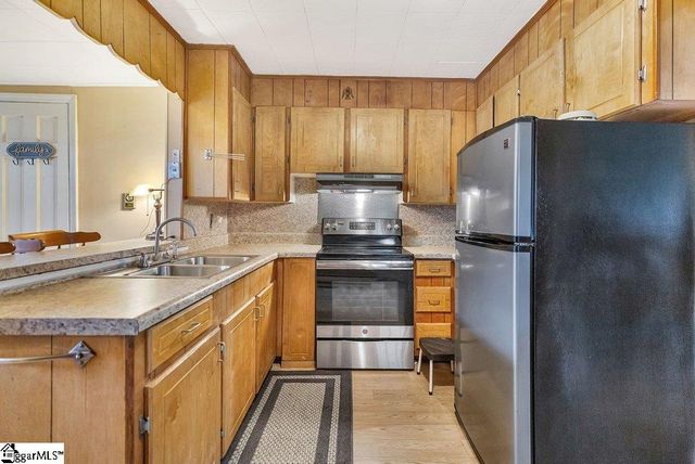 529 Stone Drive, Anderson, SC 29625