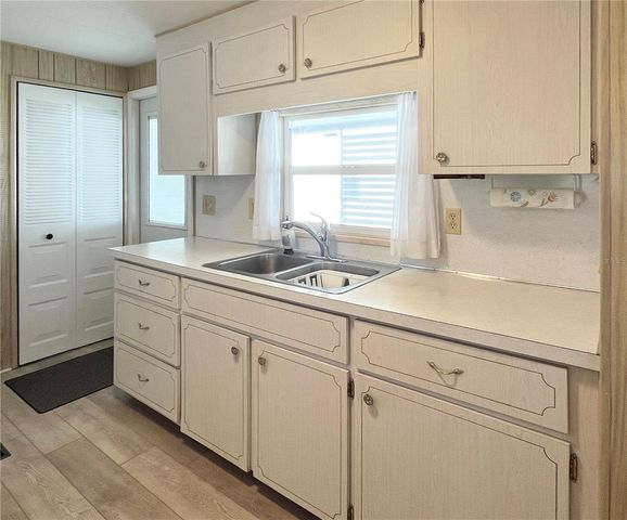 3232 ASH TERRACE, Sarasota, FL 34237