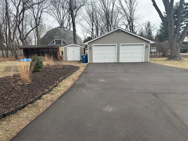 4480 Otter Lake Road, White Bear Lake, MN 55110