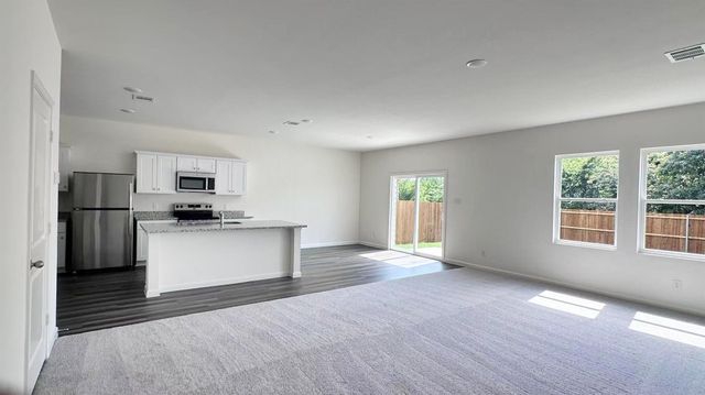 2105 Meadow Park Drive, Melissa, TX 75454