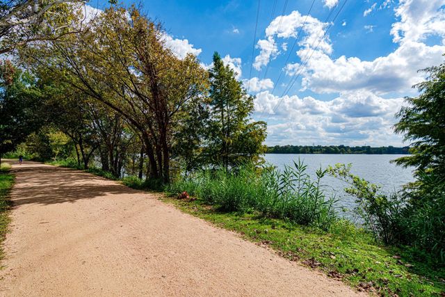 72 San Saba ST, Austin, TX 78702