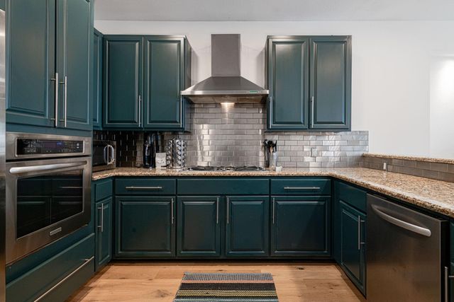 72 San Saba ST, Austin, TX 78702