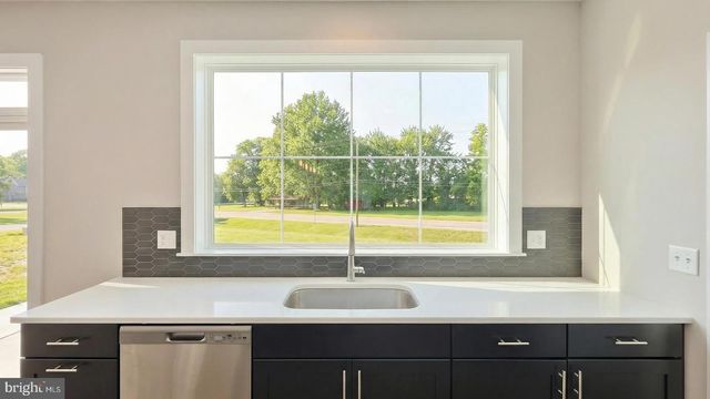 124 FORGE DR, Lebanon, PA 17042