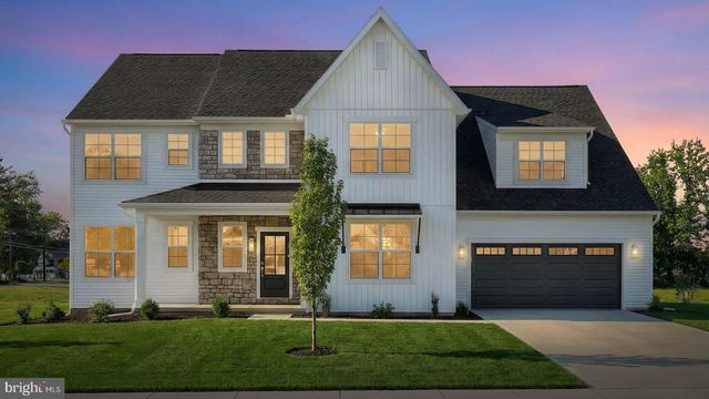 124 FORGE DR, Lebanon, PA 17042