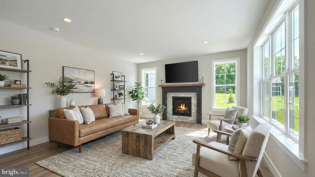 124 FORGE DR, Lebanon, PA 17042