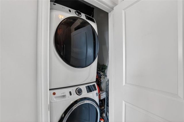 2626 Peachtree NW Road 1706, Atlanta, GA 30305