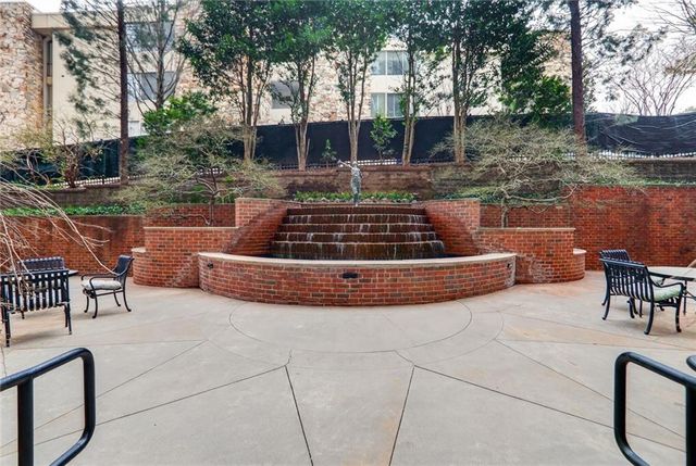 2626 Peachtree NW Road 1706, Atlanta, GA 30305