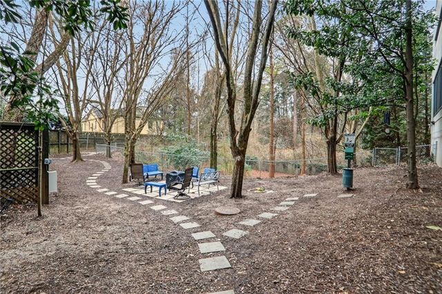 2626 Peachtree NW Road 1706, Atlanta, GA 30305