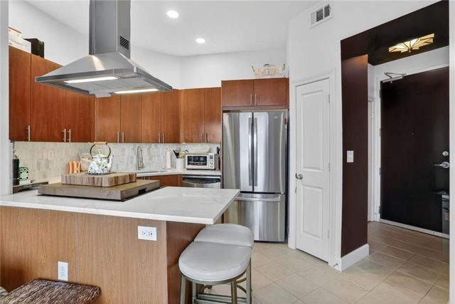 2626 Peachtree NW Road 1706, Atlanta, GA 30305