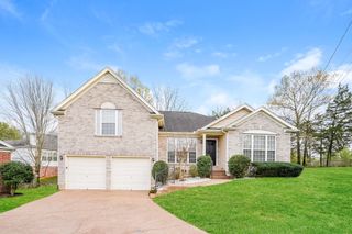3225 Demetros Ct, Nashville, TN 37217