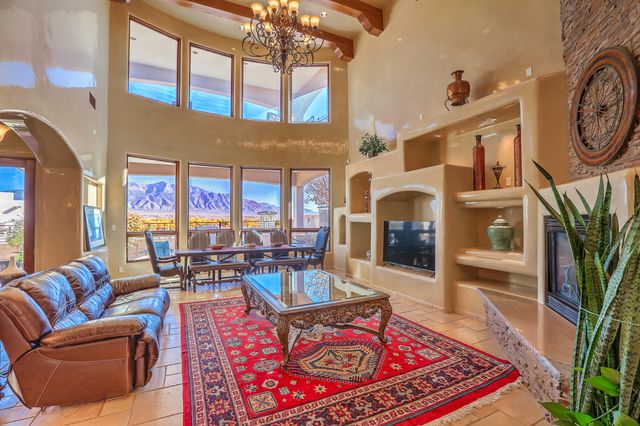 1015 C De Baca Lane, Bernalillo, NM 87004