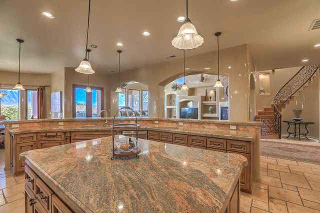 1015 C De Baca Lane, Bernalillo, NM 87004