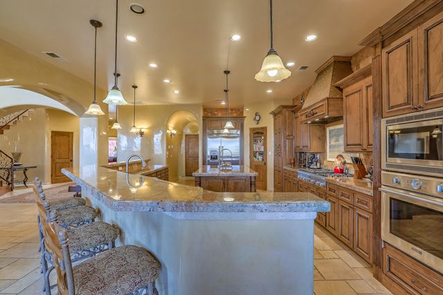 1015 C De Baca Lane, Bernalillo, NM 87004