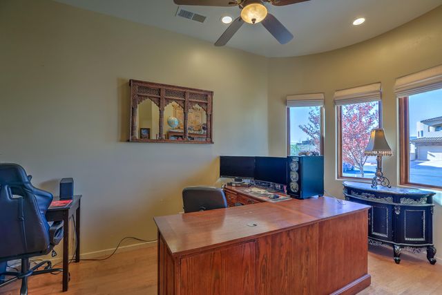 1015 C De Baca Lane, Bernalillo, NM 87004