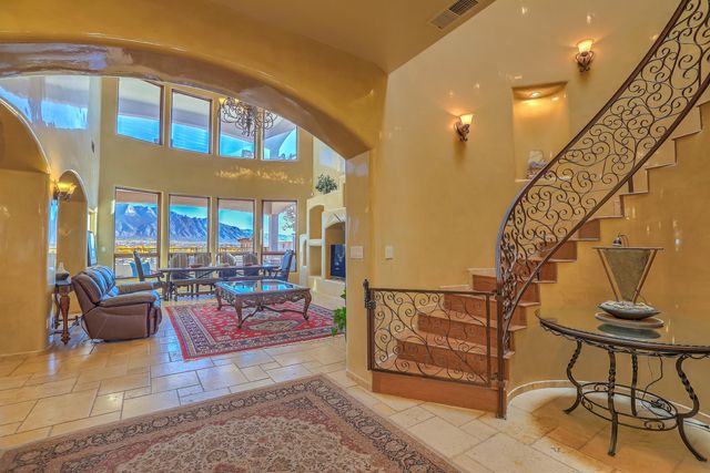 1015 C De Baca Lane, Bernalillo, NM 87004