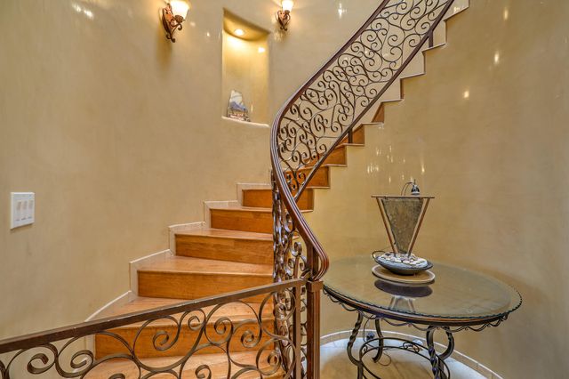 1015 C De Baca Lane, Bernalillo, NM 87004