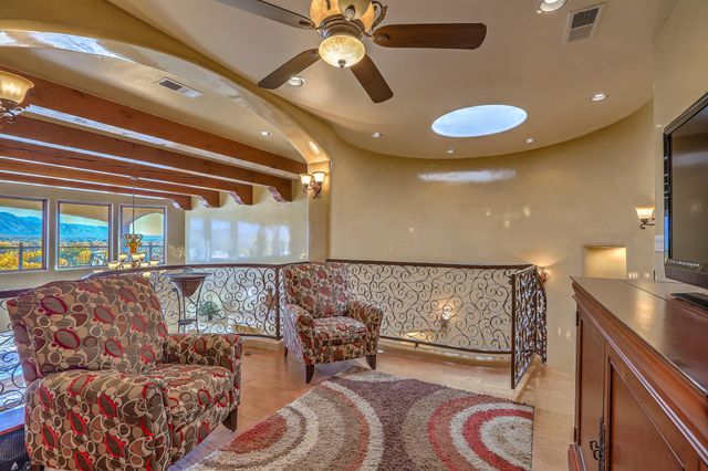 1015 C De Baca Lane, Bernalillo, NM 87004