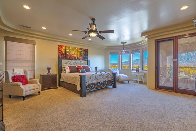 1015 C De Baca Lane, Bernalillo, NM 87004