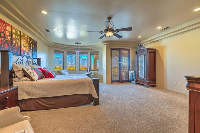 1015 C De Baca Lane, Bernalillo, NM 87004