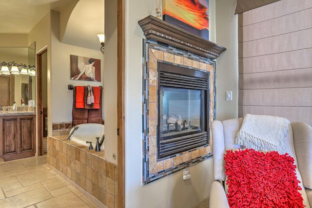 1015 C De Baca Lane, Bernalillo, NM 87004