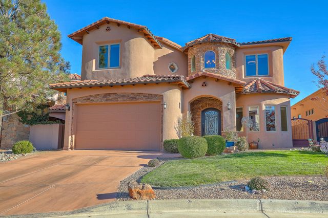 1015 C De Baca Lane, Bernalillo, NM 87004