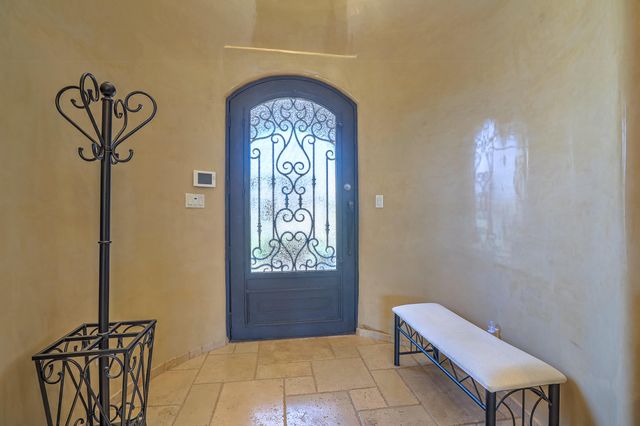 1015 C De Baca Lane, Bernalillo, NM 87004