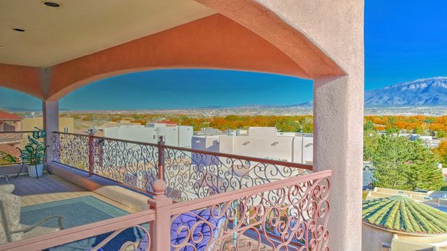 1015 C De Baca Lane, Bernalillo, NM 87004