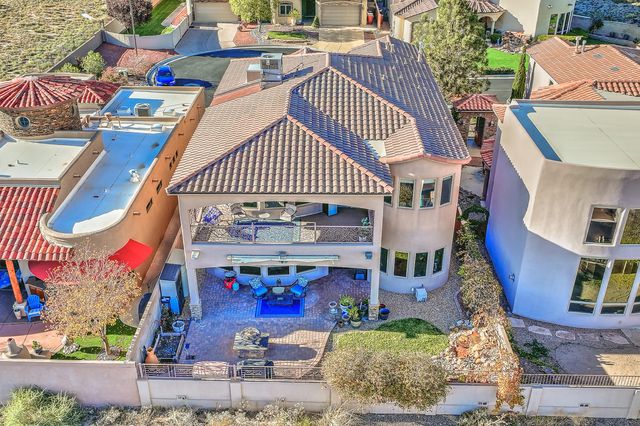 1015 C De Baca Lane, Bernalillo, NM 87004