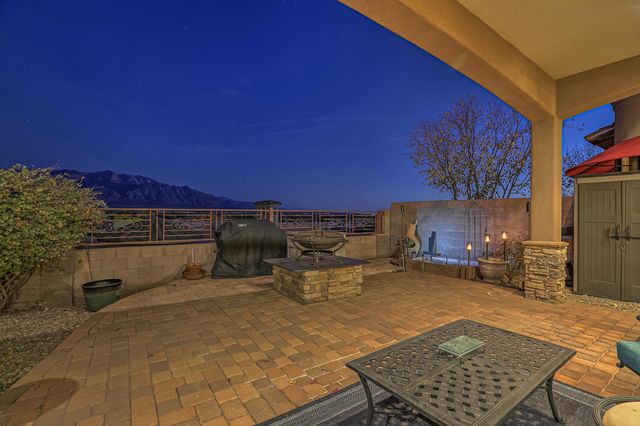 1015 C De Baca Lane, Bernalillo, NM 87004