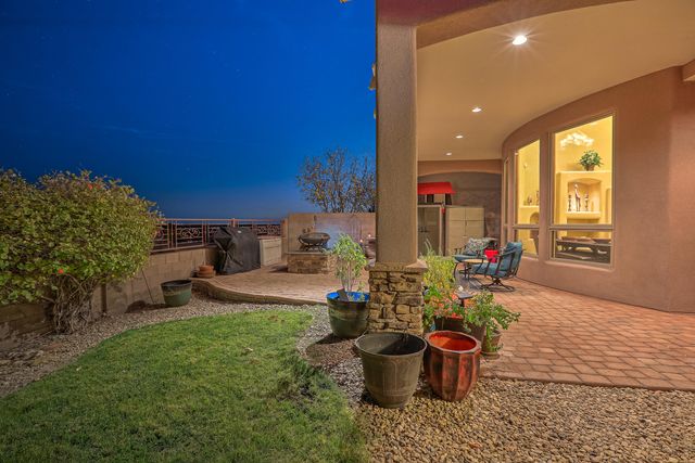 1015 C De Baca Lane, Bernalillo, NM 87004