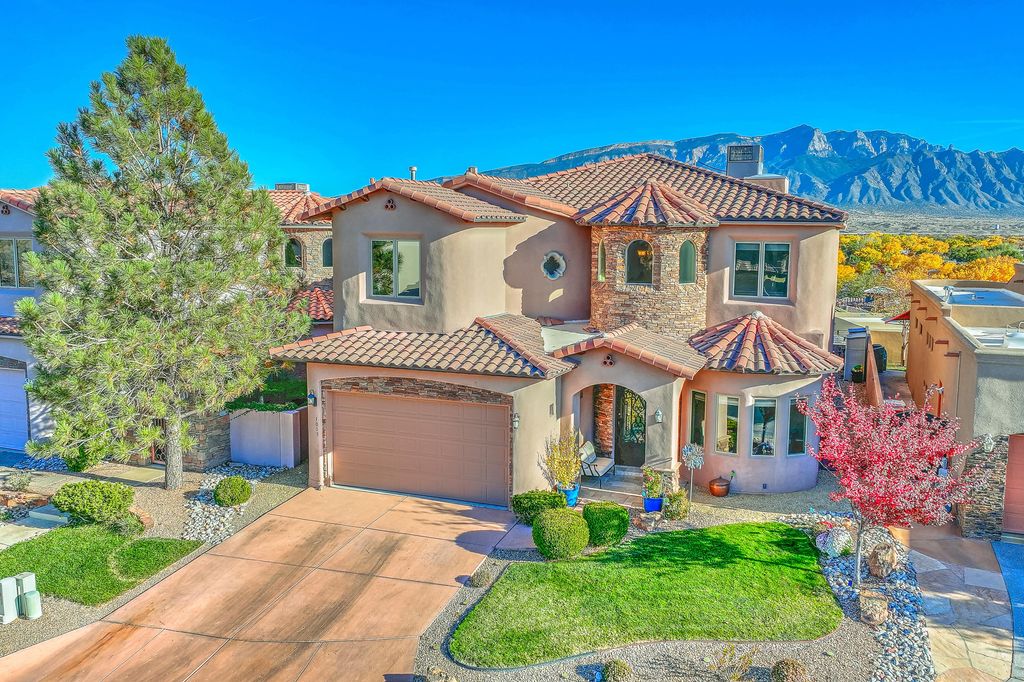 1015 C De Baca Lane, Bernalillo, NM 87004