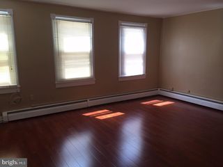 225 WOOD ST #2, Bristol, PA 19007