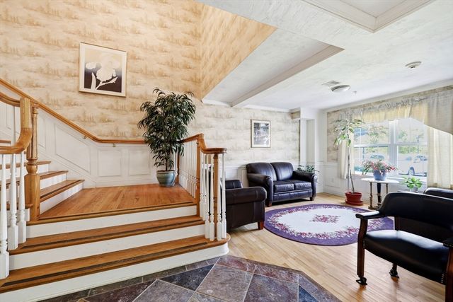 24 Greenleaves Drive 413, Amherst, MA 01002