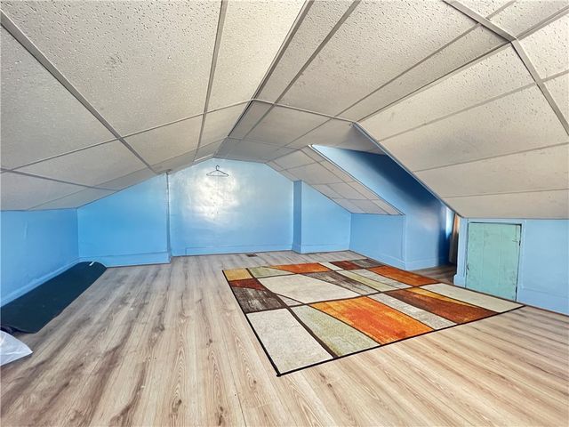 1337 Lowrie St, Troy Hill, PA 15212