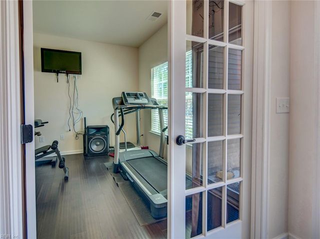 1716 Fishers CV, Chesapeake, VA 23321