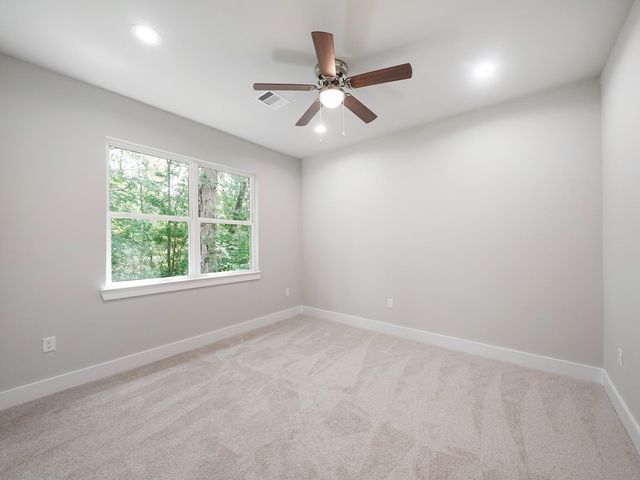 731 Magnolia Point Drive, Houston, TX 77336