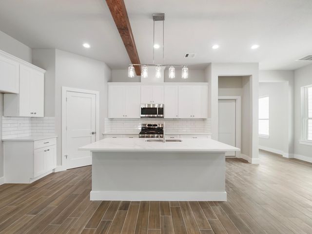 731 Magnolia Point Drive, Houston, TX 77336