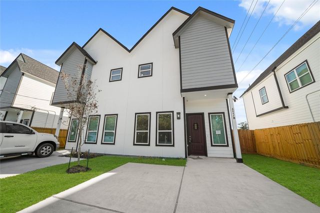 8447 Jutland Road, Houston, TX 77033