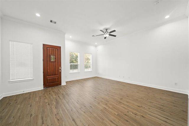 8447 Jutland Road, Houston, TX 77033