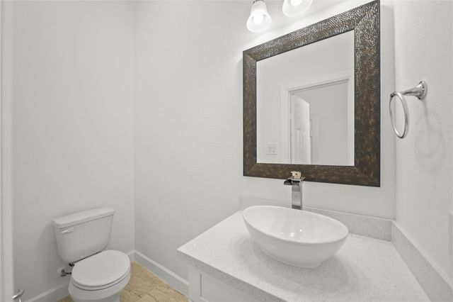 8447 Jutland Road, Houston, TX 77033