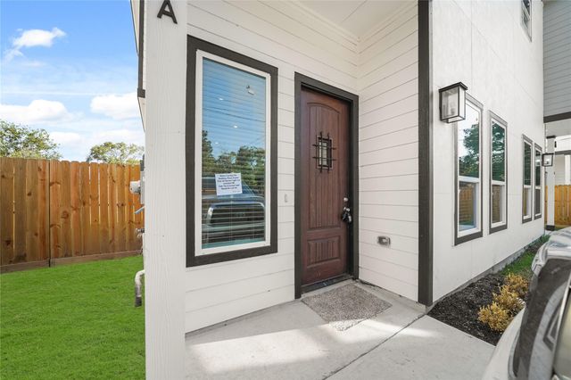 8447 Jutland Road, Houston, TX 77033