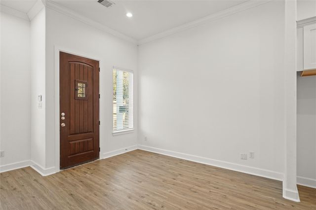 8447 Jutland Road, Houston, TX 77033