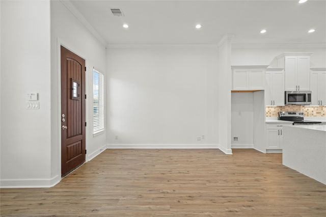 8447 Jutland Road, Houston, TX 77033