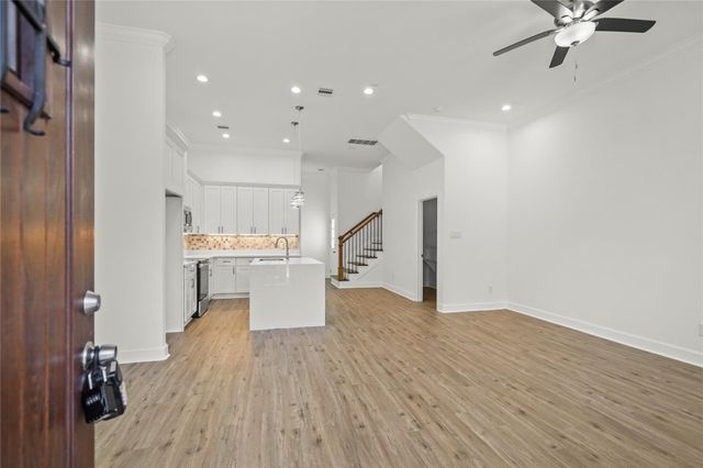 8447 Jutland Road, Houston, TX 77033