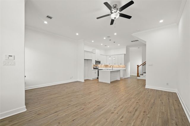 8447 Jutland Road, Houston, TX 77033