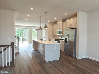 9409 BARNES LOOP, Manassas, VA 20110