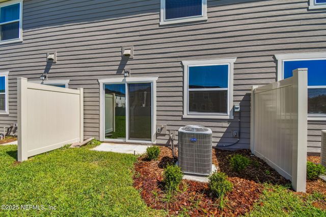 9798 FIDDLEBACK Lane, Jacksonville, FL 32222
