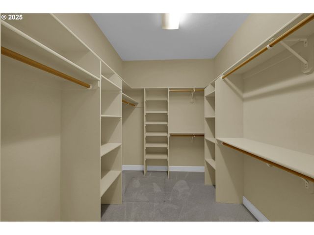 3085 SUMMIT SKY Blvd, Eugene, OR 97405